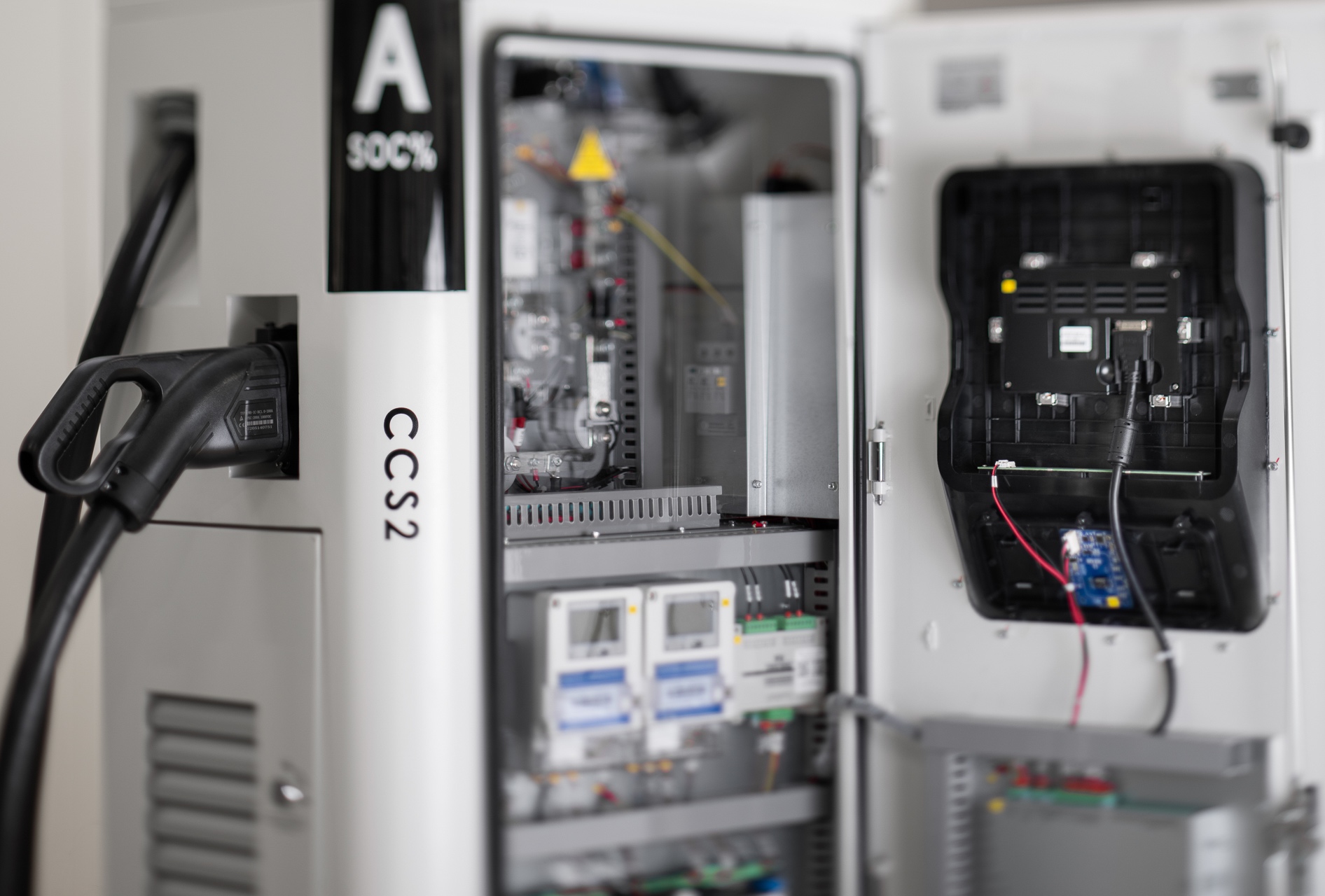 Charging platform and power electronics integration